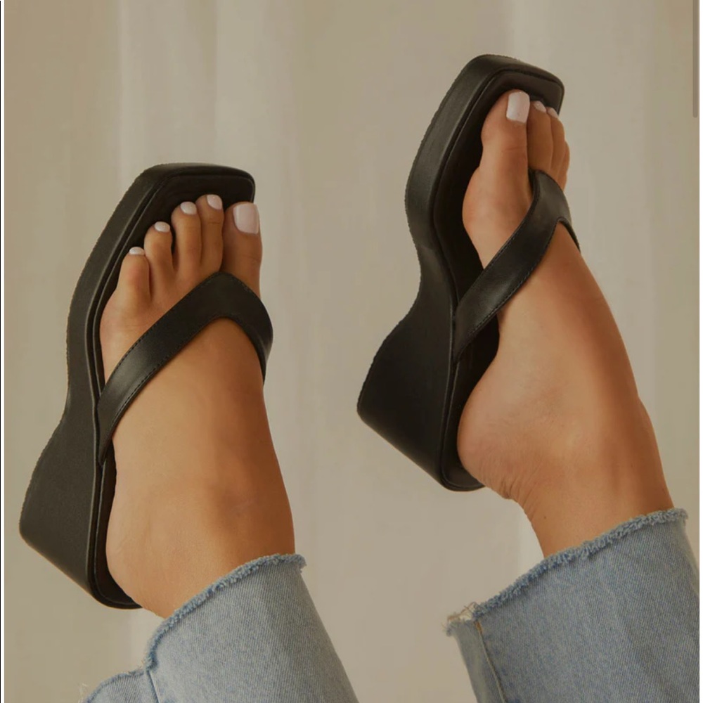 Black platform sandals